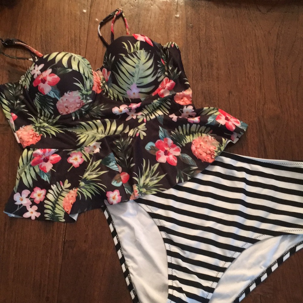 NWT Cupshe Swimsuit